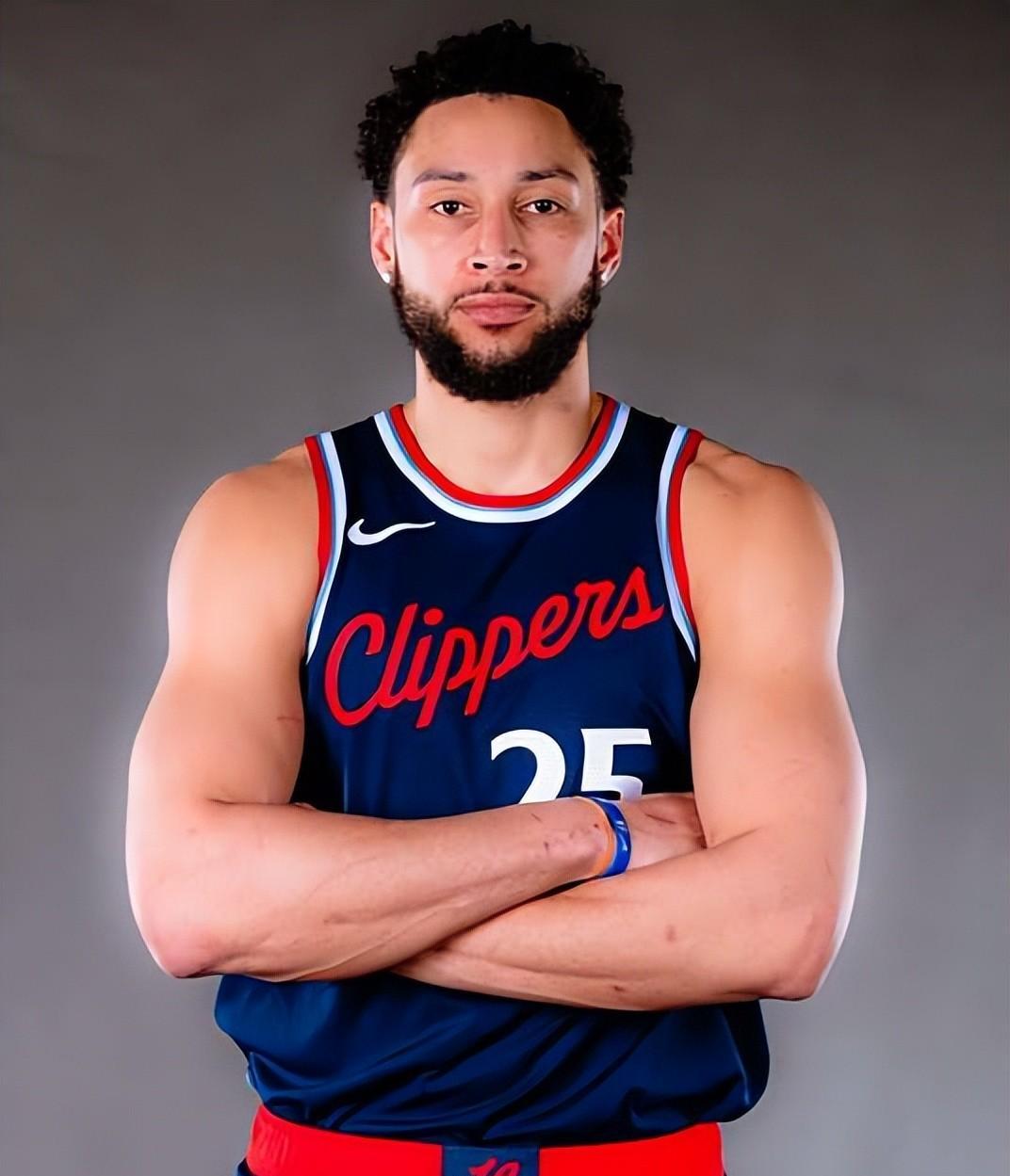 包含赛地聚焦——NBA总决赛集结日热度飙升;费城76人调整名单;更衣室稳定;医务组通报恢复的词条 包含赛地聚焦——NBA总决赛集结日热度飙升;费城76人调整名单;更衣室稳定;医务组通报恢复的词条